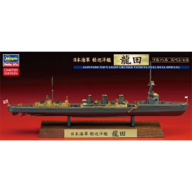 Maqueta JAPONES NAVY LIGHT CRUCERO TATSUTA FULL HULL SPEC