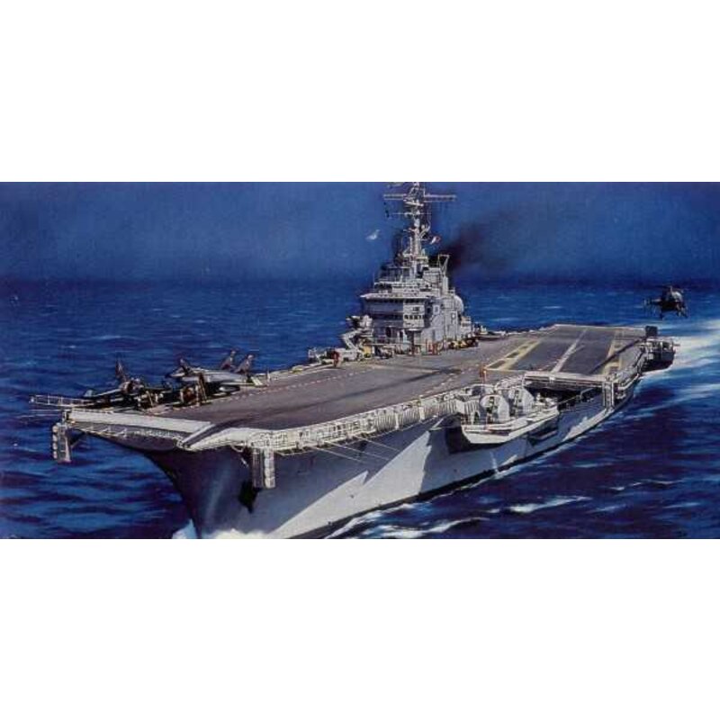 Maquetas de barcos Aircraft carrier Clemenceau 1/400