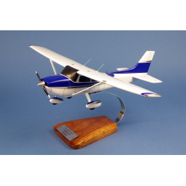 Miniatura Cessna 172 Skyhawk