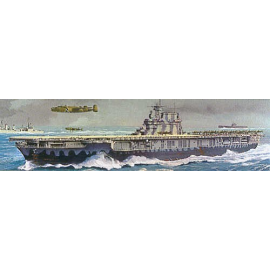Maqueta de barco USS Hornet Carrier