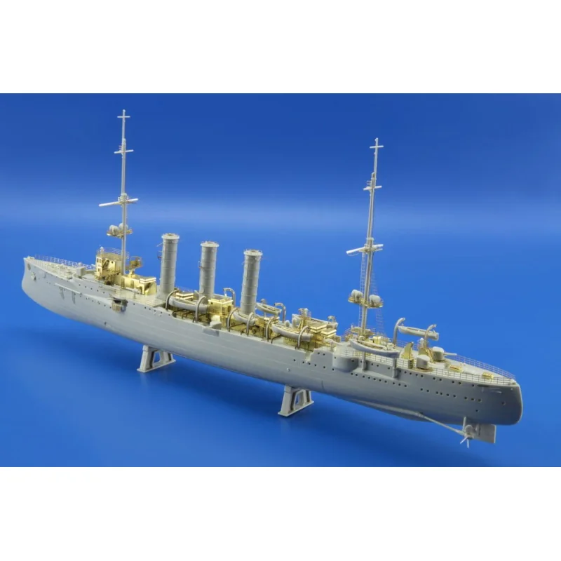 SMS Emden parte 1 1/350 (diseñado para ser agricultura con kits de Revell)