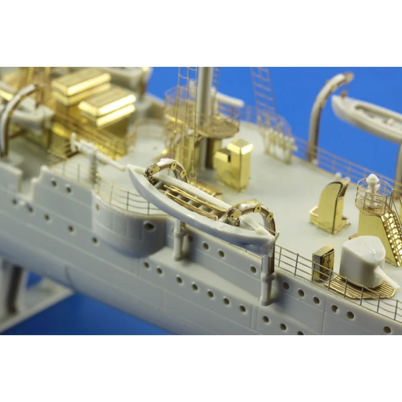 SMS Emden parte 1 1/350 (diseñado para ser agricultura con kits de Revell)