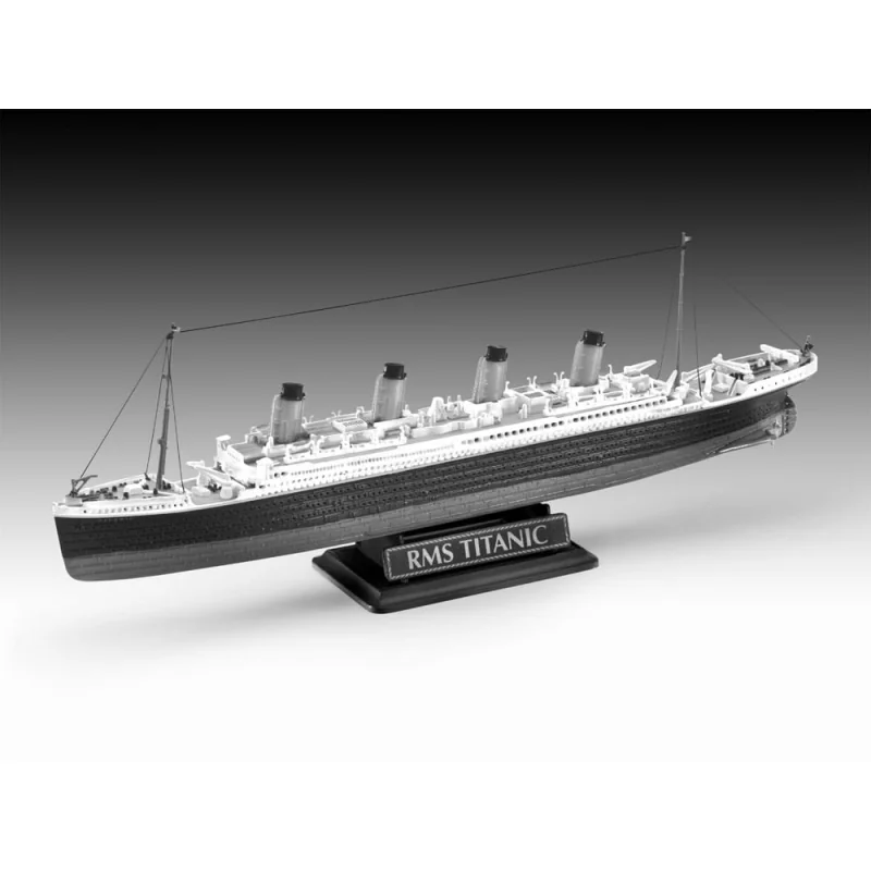 Gift-Set ,Titanic, 2 kits included plus paints, paint brush and glue