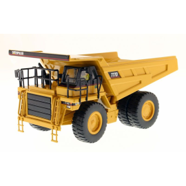 Dumper CATERPILLAR 777D con conductor