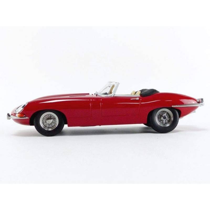 JAGUAR E Type Cabrio abierto rojo