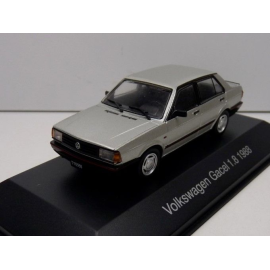 Miniatura VOLKSWAGEN Gacel 1.8 1988 Gris metalizado con folleto