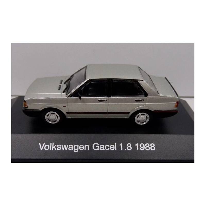 VOLKSWAGEN Gacel 1.8 1988 Gris metalizado con folleto