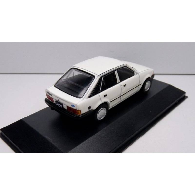 FORD Escort GL 1988 Blanco en blister