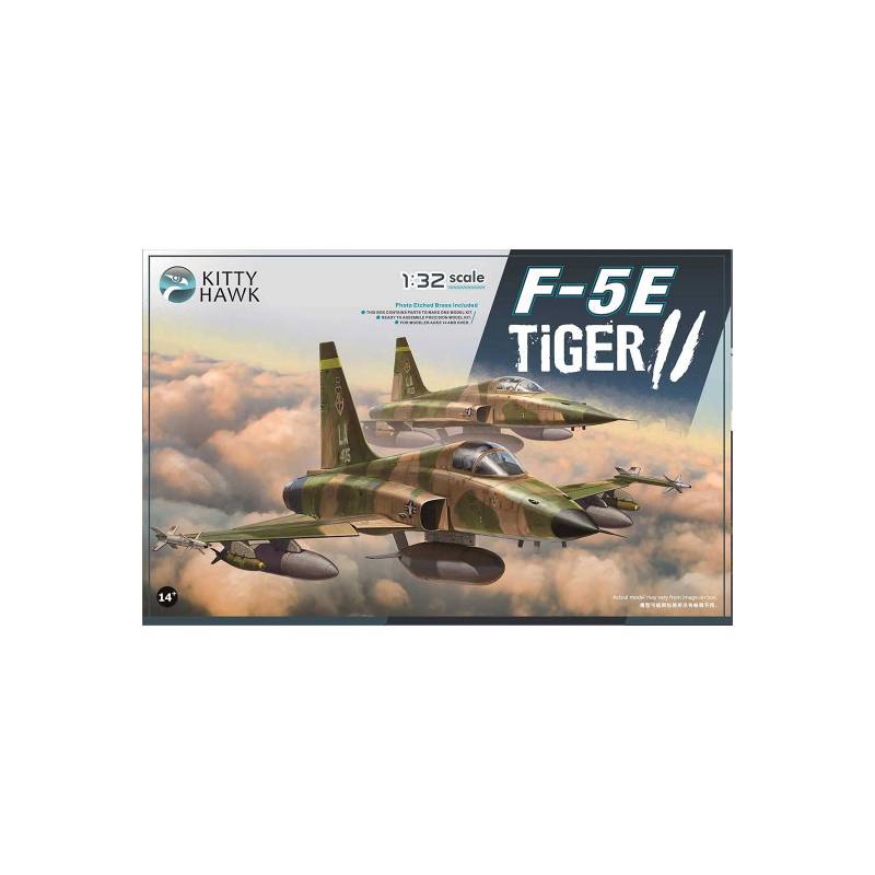 F-5 Freedom Fighter 1:32 Plastic Airplane Model