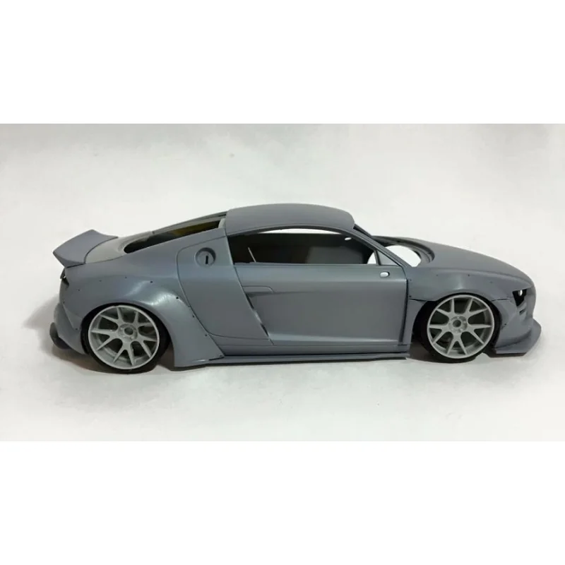 Maqueta LIBERTY WALK R8