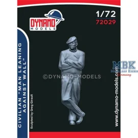 Figuras Civilian – Man Leaning Against Wall 1:72