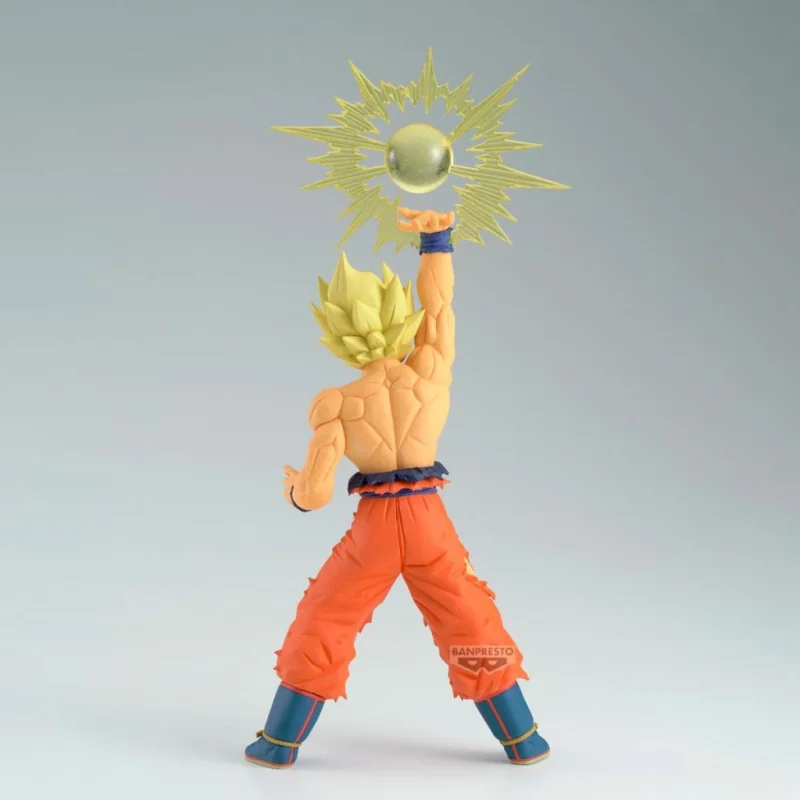 BM-238750 DRAGON BALL Z - Son Goku - GX Materia Figure 17cm