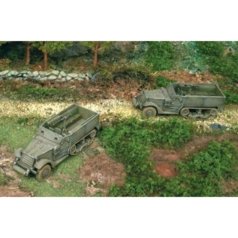 Maqueta M3A1 Half Track includes 2 snap together kits