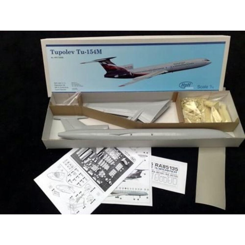 Maqueta Tupolev Tu-154 Decals Aeroflot (one piece fuselage and wings with resin engines, vacform windows etc)