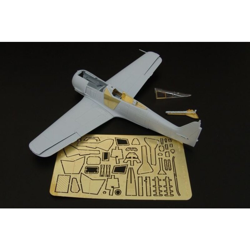 Focke-Wulf FW 190 A-8 / F8 (diseñado para ser la agricultura con kits de Airfix)