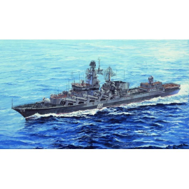 Maqueta Sistership Moskva: Russian Slava Class Cruiser Marshal Ustinov