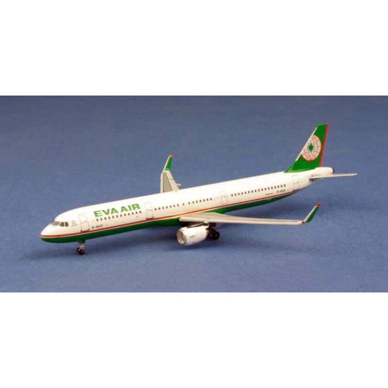 Eva Airways Airbus A321 B-16212